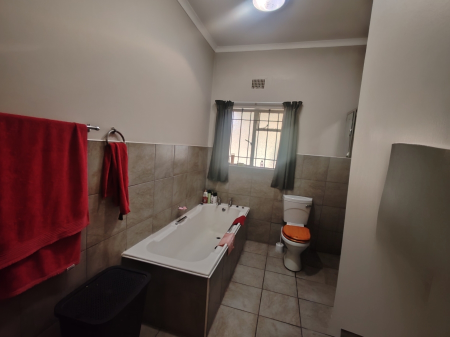 2 Bedroom Property for Sale in Janssendal Eastern Cape